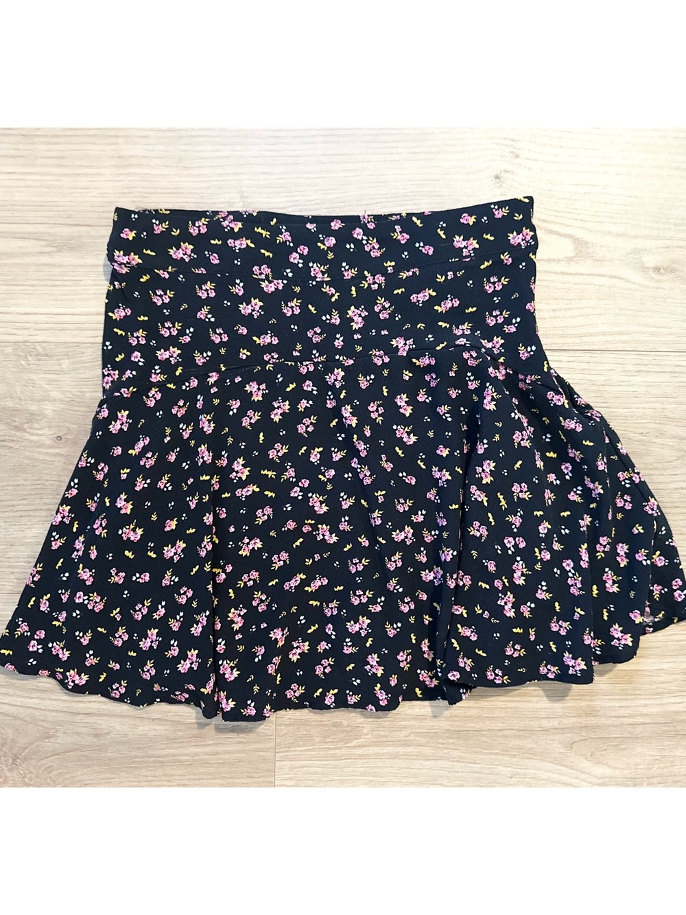 Women's Black Floral Skater Skirt - Brand Unspecified